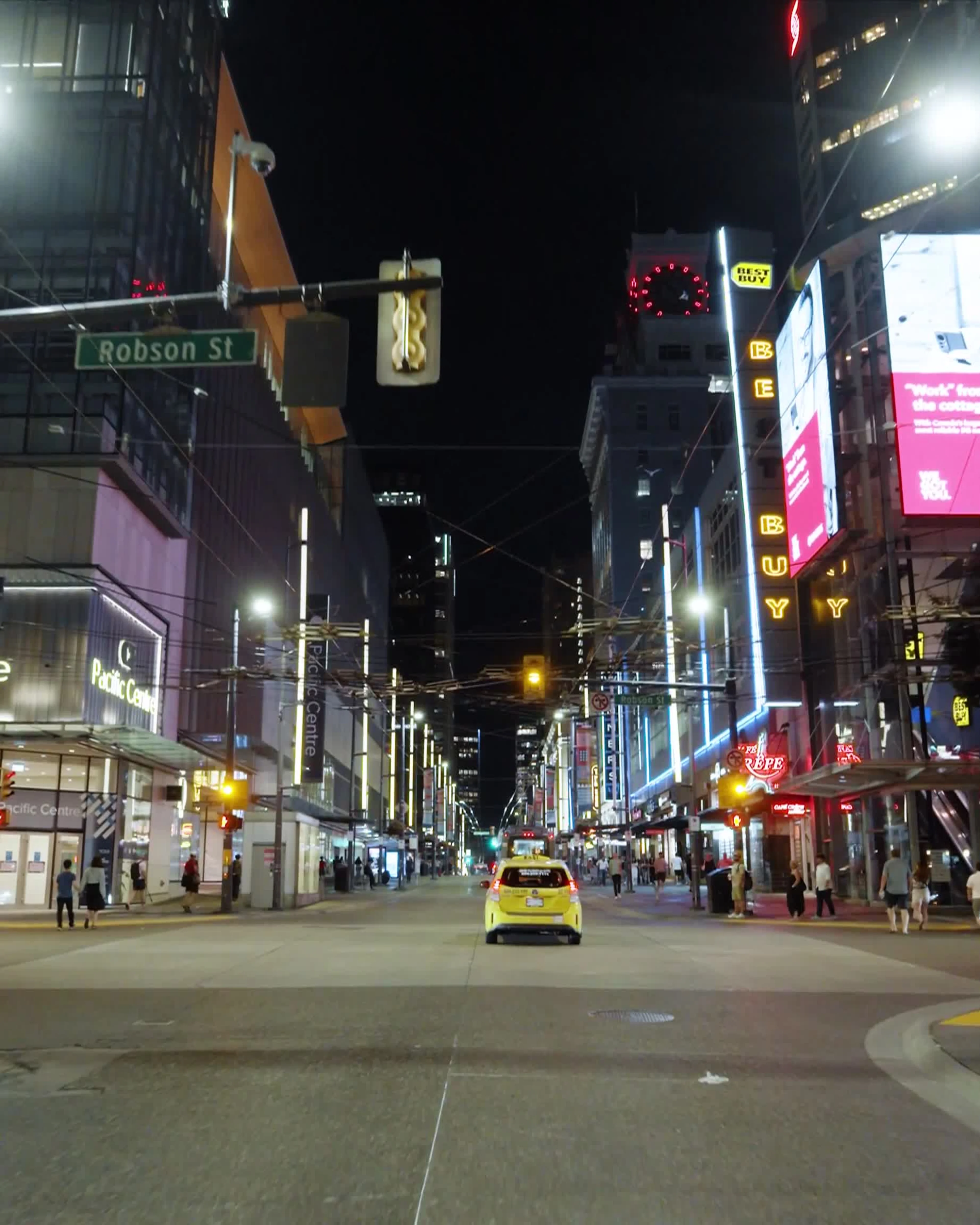 Granville Street in Vancouver | Destination Vancouver, image size:3840x4799